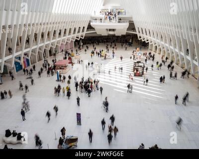 New York, USA - 1. Mai 2023: Hauptplatz der New Yorker World Trade Center Station. Stockfoto