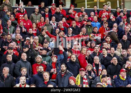 Eindhoven, Niederlande. Februar 2024. EINDHOVEN, 20.02.2024, Philips Stadium, UEFA Champions League Saison 2023/24, Spiel zwischen PSV und Borussia Dortmund, Fans von PSV Credit: Pro Shots/Alamy Live News Stockfoto