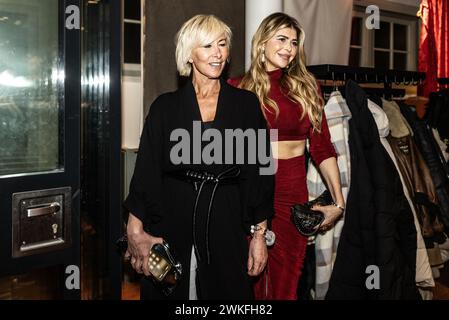 AMSTERDAM: Monique des Bouvrie und Estelle Kruis bei der Veröffentlichung seines neuen Albums Album of My Life. ANP EVA PLEVIER niederlande Out - belgien Out Stockfoto