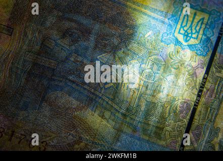 Nahaufnahme des Geldes von unten mit einem Porträt eines Mannes Stockfoto