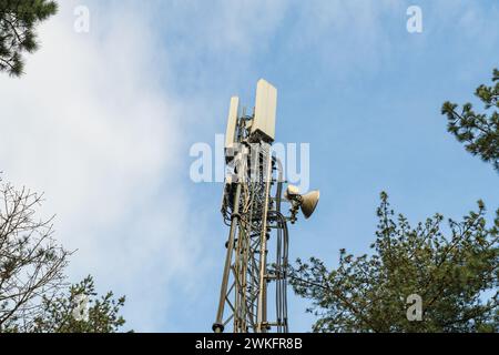 5G-Mobiltelefon oder Mobile Phone Tower Stockfoto