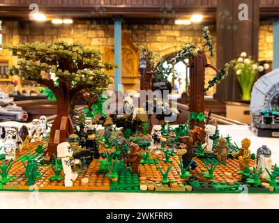 Star Wars Thema beim Brick Festival in der St Elphin's Parish Church in Warrington, Cheshire, England Stockfoto