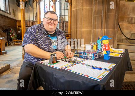 Phil Thornton Gebäude beim Brick Festival in der St. Elphin's Parish Church in Warrington, Cheshire, England Stockfoto