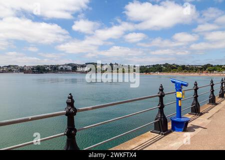 Die Küste von Torquay an einem Sommertag Stockfoto