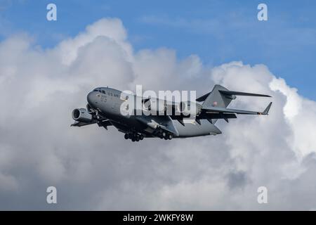 Die Boeing C-17A Globemaster III der United States Air Force mit der Nummer 07-7177 trifft auf der Münchner Sicherheitskonferenz im Süden ein. Me Stockfoto