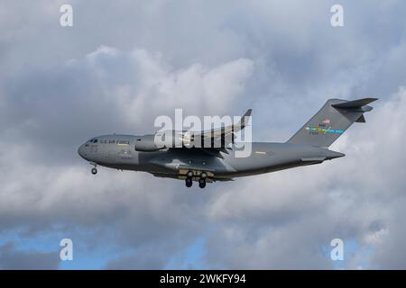 Die Boeing C-17A Globemaster III der United States Air Force mit der Nummer 07-7177 trifft auf der Münchner Sicherheitskonferenz im Süden ein. Me Stockfoto