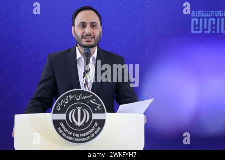 Teheran, Iran. Februar 2024. Der iranische Regierungssprecher ALI BAHADORI JAHROMI spricht während einer Pressekonferenz auf der 24. Iran Media Expo in Teheran. (Kreditbild: © Rouzbeh Fouladi/ZUMA Press Wire) NUR REDAKTIONELLE VERWENDUNG! Nicht für kommerzielle ZWECKE! Stockfoto