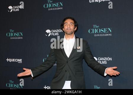 19. Februar 2024, México Coty, Mexicpo City, Mexiko: Die Schauspieler; Shahar Isaac, Abe Bueno-Jallad, Vanessa Benavente und Jonathan Roumie während des roten Teppichs der ersten beiden Episoden des Films The Chosen im Miyana-Kino in Mexiko-Stadt. (Kreditbild: © Jorge Nunez/ZUMA Press Wire) NUR REDAKTIONELLE VERWENDUNG! Nicht für kommerzielle ZWECKE! Stockfoto