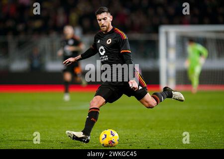 Frosinone, Italien. Februar 2024. Während des Serie A TIM Spiels zwischen Frosinone Calcio und AS Roma im Stadio Benito Stirpe am 18. Februar 2024 in Frosinone, Italien. Quelle: Giuseppe Maffia/Alamy Live News Stockfoto