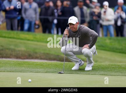 17. Februar 2024 Rory McIlroy stellt einen Putt während der dritten Runde des Genesis Invitational im Riviera Country Club in Pacific Palisades, CA. Charles Baus/CSM Stockfoto