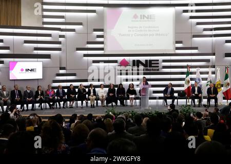 Mexiko-Stadt, Mexiko. Februar 2024. 20. Februar 2024, Mexiko-Stadt: Xochitl Galvez Ruiz spricht während ihrer Registrierung als mexikanische Präsidentschaftskandidatin beim National Institute Electoral. Am 20. Februar 2024 in Mexiko-Stadt, Mexiko (Foto: Luis Barron/Eyepix Group/SIPA USA) Credit: SIPA USA/Alamy Live News Stockfoto