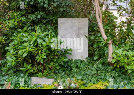 Der Loschwitz-Friedhof ist neben dem stillgelegten Kirchenfriedhof die zweite Grabstätte im Dresdner Stadtteil Loschwitz, die heute noch genutzt wird Stockfoto