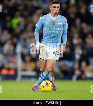 Etihad Stadium, Manchester, Großbritannien. Februar 2024. Premier League Football, Manchester City gegen Brentford; Phil Foden aus Manchester City am Ball Credit: Action Plus Sports/Alamy Live News Stockfoto