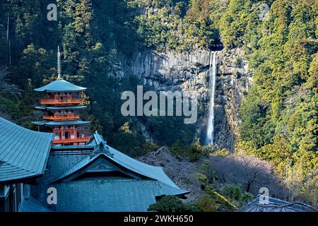 Seiganto-JI Pagode und Nachi Falls, Nachisan, Wakayama, Japan Stockfoto