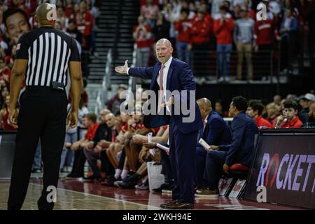 Madison, WI, USA. Februar 2024. Kevin Willard, Cheftrainer der Maryland Terrapins, während des NCAA-Basketballspiels zwischen den Maryland Terrapins und den Wisconsin Badgers im Kohl Center in Madison, WI. Darren Lee/CSM/Alamy Live News Stockfoto