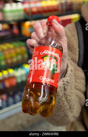 Almdudler Kräuterlimonade, Wien, Österreich. Stockfoto