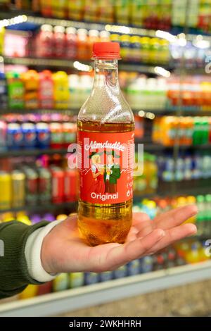 Almdudler Kräuterlimonade, Wien, Österreich. Stockfoto