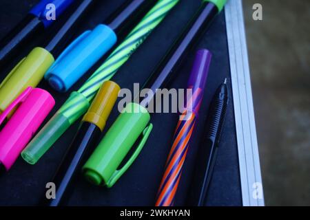 Stock Foto von Liegeplätzen und Schulbedarf, mit Back-to-School-Konzept Stockfoto