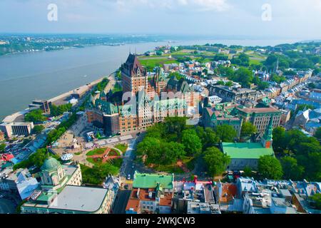 Ein Blick aus der Vogelperspektive auf das Fairmont Le Chateau Frontenac in Quebec, Kanada Stockfoto