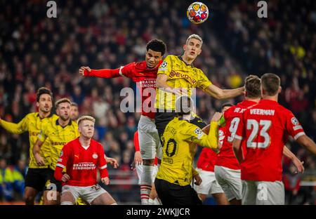 Eindhoven, Niederlande. Februar 2024. Malik Tillman (Eindhoven) Nico Schlotterbeck (BVB) PSV Eindhoven - Borussia Dortmund 20.02.2024 Copyright ( Stockfoto