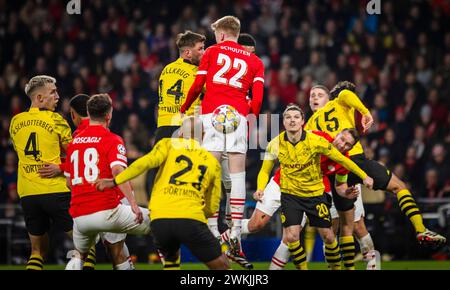 Eindhoven, Niederlande. Februar 2024. Nico Schlotterbeck (BVB), Olivier Boscagli (Eindhoven), Niclas Füllkrug (BVB), Jerdy Schouten (Eindhoven), März Stockfoto