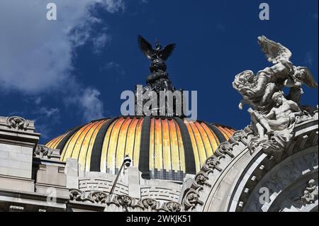 Kuppel des Palacio de Bellas Artes im historischen Zentrum von Mexiko-Stadt Stockfoto