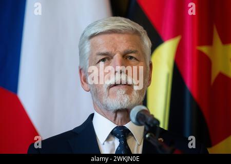 Prag, Tschechische Republik. Februar 2024. Der tschechische Präsident Petr Pavel (Foto) trifft den angolanischen Präsidenten Joao Lourenco am 21. Februar 2024 auf der Prager Burg in der Tschechischen Republik. Quelle: Michaela Rihova/CTK Photo/Alamy Live News Stockfoto