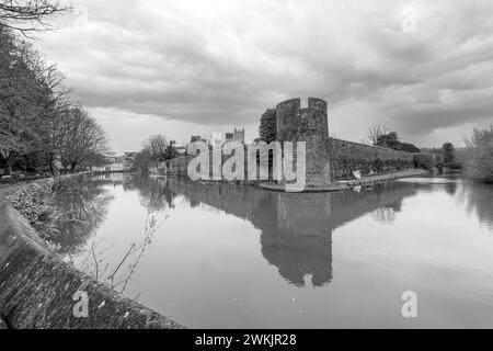 The Bishops Palace Moat, Wells, Somerset Stockfoto