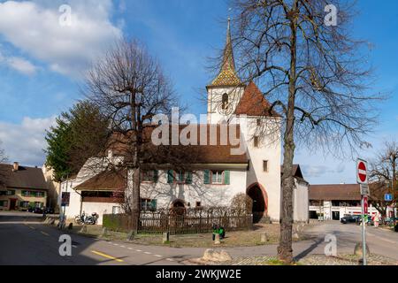 Die Festungskirche St. Arbogast bei der Gemeinde Muttenz. Kanton Basel-Land, Schweiz. Die Kirche ist die einzige in der Schweiz Stockfoto