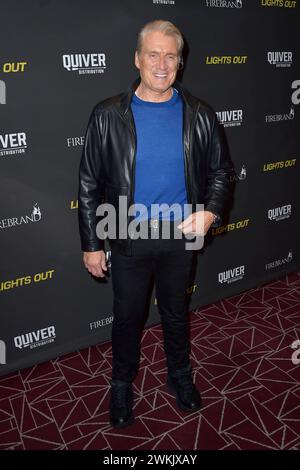 Dolph Lundgren mit Ehefrau und Tochter Ida Lundgren beim Special Screening des Kinofilms Lights Out im the London. West Hollywood, 20.02.2024 *** Dolph Lundgren mit Frau und Tochter Ida Lundgren bei der Sondervorführung des Films Lights Out at the London West Hollywood, 20 02 2024 Foto:xD.xStarbuckx/xFuturexImagex Lights 4260 Stockfoto