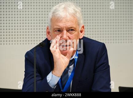 36. Deutscher Krebskongress 21. bis 24. Februar 2024 - Eröffnung, Eröffnungs-Pressekonferenz Eröffnungspressekonferenz am 36. Deutscher Krebskongress 21.02. - 24.02.2024. Es spricht Gerd Nettekoven, Vorstandsvorsitzender der Stiftung Deutsche Krebshilfe Berlin / Brandenburg Deutschland Berlin City Cube *** 36 Deutscher Krebskongress 21. Bis 24. Februar 2024 Eröffnung, Eröffnungspressekonferenz Eröffnungspressekonferenz Eröffnungspressekonferenz auf dem Deutschen Krebskongress 36 21 02 24 02 2024 Gerd Nettekoven, Vorsitzender des Vorstands der Deutschen Krebshilfe-Stiftung Berlin Berlin Brandenburg Deutschland Berlin City Cub Stockfoto