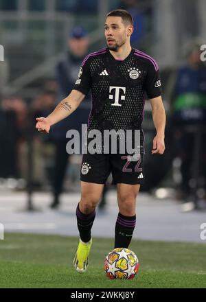 Rom, Italien, 14. Februar 2024. Raphael Guerreiro von Bayern München während des UEFA Champions League-Spiels in Olimpico, Rom. Der Bildnachweis sollte lauten: Jonathan Moscrop / Sportimage Stockfoto