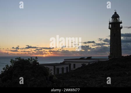Sonnenuntergang am Punta Orchilla Leuchtturm auf El Hierro, Kanarische Inseln, Spanien Stockfoto