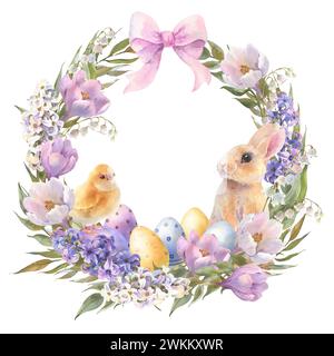 Aquarellfarbe, kleines Pfirsichkaninchen sitzt im Blumenkranz. Osterhase und gelbe Küken, dekorative Eier gelb, blau, violett. Kopierbereich. Temp Stockfoto