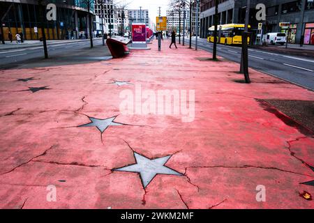 Verfallener Boulevard of Stars im Zentrum Berlins, deutsche Version des Hollywood Walk of Fame Stockfoto