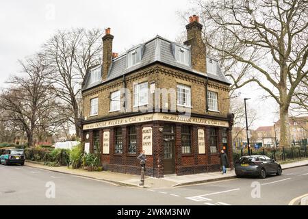 Außenansicht des ehemaligen Turk's Head Public House, Green Bank, Wapping, London, E1, England, Großbritannien Stockfoto