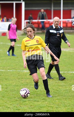 Briton Ferry, Wales. 18. Mai 2019. Olivia Francis von den Mumbles Rangers in Aktion beim U14 West Wales Women's and Girls' League Cup Finale zwischen den Mumbles Rangers und Pontardawe Town am 18. Mai 2019 in Briton Ferry, Wales. Quelle: Duncan Thomas/Majestic Media. Stockfoto