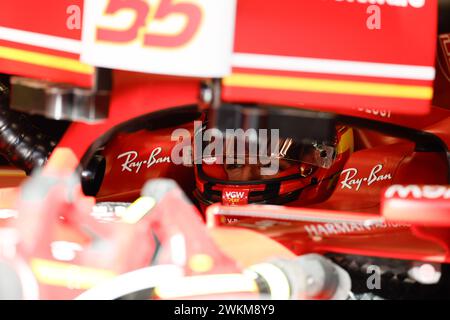 SAINZ Carlos (Spa), Scuderia Ferrari SF-24, Porträt während der Formel 1 Aramco-Vorsaisontests 2024 der FIA Formel 1 Weltmeisterschaft 2024 vom 21. Bis 23. Februar 2024 auf dem Bahrain International Circuit in Sakhir, Bahrain - Foto DPPI Stockfoto