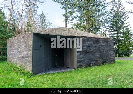 WC, öffentliches Bad in der Nähe der Lagoa das Furnas in São Miguel-Azores-Portugal.2-2024 Stockfoto