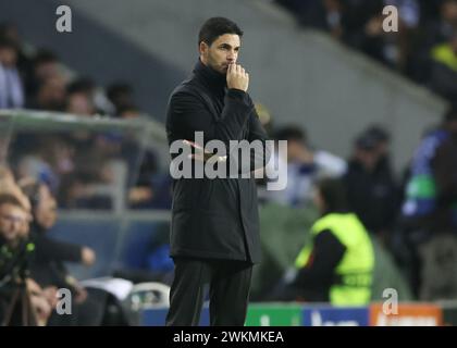 Porto, Portugal. Februar 2024. Mikel Arteta Manager von Arsenal sieht beim Spiel der UEFA Champions League im Estadio do Dragao, Porto. Der Bildnachweis sollte lauten: David Klein/Sportimage Credit: Sportimage Ltd/Alamy Live News Stockfoto