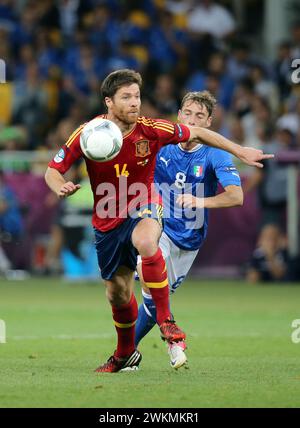 Xabi Alonso ( ESP ), Claudio Marchisio ( ITA ) Fussball EM 2012 Finale : Spanien - Italien 4:0 Finale : Spanien - italien 4:0 Kiew 1.7.2012 © diebilderwelt / Alamy Stock Stockfoto