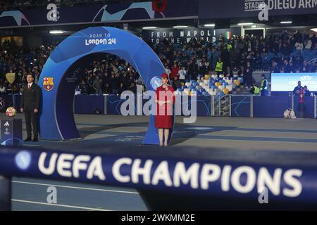 Neapel, Kampanien, ITALIEN. Februar 2024. 21/2024 Neapel, Diego Armando Maradona Stadion, Fußballspiel für die Champions League 2023/24 zwischen SSC Napoli gegen FC Barcellona. Im Bild: Estes Turkish Airlines (Foto: © Fabio Sasso/ZUMA Press Wire) NUR REDAKTIONELLE VERWENDUNG! Nicht für kommerzielle ZWECKE! Stockfoto