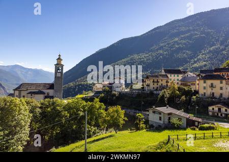 Cravegna ist eine kleine Bergstadt in Italien nahe der Grenze zur Schweiz. Stockfoto