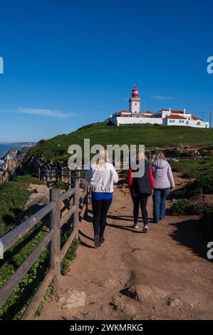 Der Leuchtturm Cabo da Roca über dem Atlantik auf Portugals und Kontinentaleuropas westlichster Ausdehnung. Stockfoto