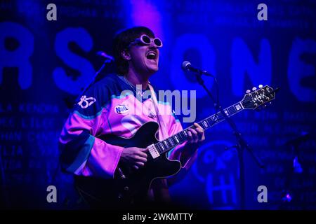 Die amerikanische Singer-Songwriterin Medium Build trat live im Hole44 in berlin auf, während sie Holly Humberstone auf Tournee unterstützte. Stockfoto