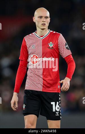 Southampton, Großbritannien. Februar 2024. Southampton Mittelfeldspieler wird Smallbone (16) während des Southampton FC gegen Hull City FC am 20. Februar 2024 im St.Mary's Stadium, Southampton, England, Vereinigtes Königreich. Credit: Every Second Media/Alamy Live News Stockfoto