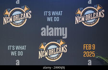 New Orleans, USA. Februar 2024. Die offiziellen Logos sind am Mittwoch, den 21. Februar 2024, während der Super Bowl LIX Kickoff Press Conference im Club XLIV in New Orleans, Louisiana, zu sehen. (Foto: Peter G. Forest/SIPA USA) Credit: SIPA USA/Alamy Live News Stockfoto