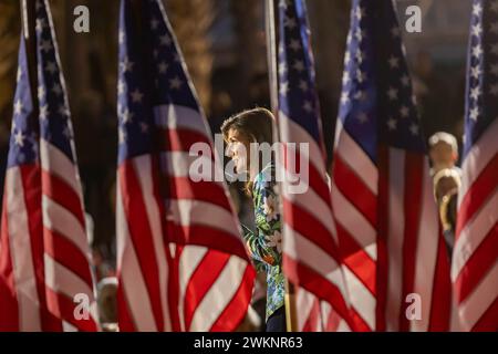 BEAUFORT, SOUTH CAROLINA – 21. FEBRUAR: Der ehemalige UN-Botschafter Nikki Haley spricht bei einer Wahlkampagne im Henry C. Chambers Waterfront Park am 21. Februar 2024 in Beaufort, South Carolina. Haley hat gelobt, im republikanischen Präsidentschaftswettlauf gegen Donald Trump zu bleiben, unabhängig vom Ausgang der Vorwahl in South Carolina am Samstag, und sagte, sie werde dem Druck des ehemaligen Präsidenten und seiner Verbündeten nicht nachgeben. (Foto: Michael Nigro/SIPA USA) Credit: SIPA USA/Alamy Live News Stockfoto