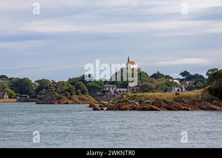 Ile de Brehat, Kapelle Saint-Michel (1651) de Brehat, Blick auf die Insel, Departement Cotes-d'Armor, Bretagne, Frankreich Stockfoto