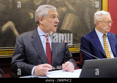 Foto Mauro Scrobogna/LaPresse 22-02-2024 Roma (Italia) - Politica - Camera dei Deputati, Commissioni riunite, Esteri della Camera Esteri e difesa del Senato, audizione del Ministro degli Esteri - Nella foto: IL Ministro degli esteri Antonio Tajani durante la sua audizione sull' intesa di cooperazione e sicurezza tra Italia e Ucraina davanti alle Commissioni presiedute da Stefania Craxi e Giulio Tremonti 22. Februar 2024 Rom (Italien)- Politik - Abgeordnetenkammer, gemeinsame Kommissionen, auswärtige Angelegenheiten der Kammer Auswärtige Angelegenheiten und Verteidigung des Senats, Anhörung des Ministers von Stockfoto